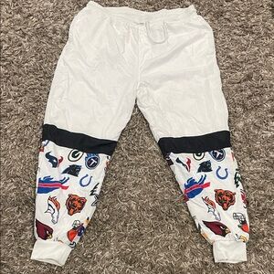 NFL White and Black Sports Team Joggers size XL